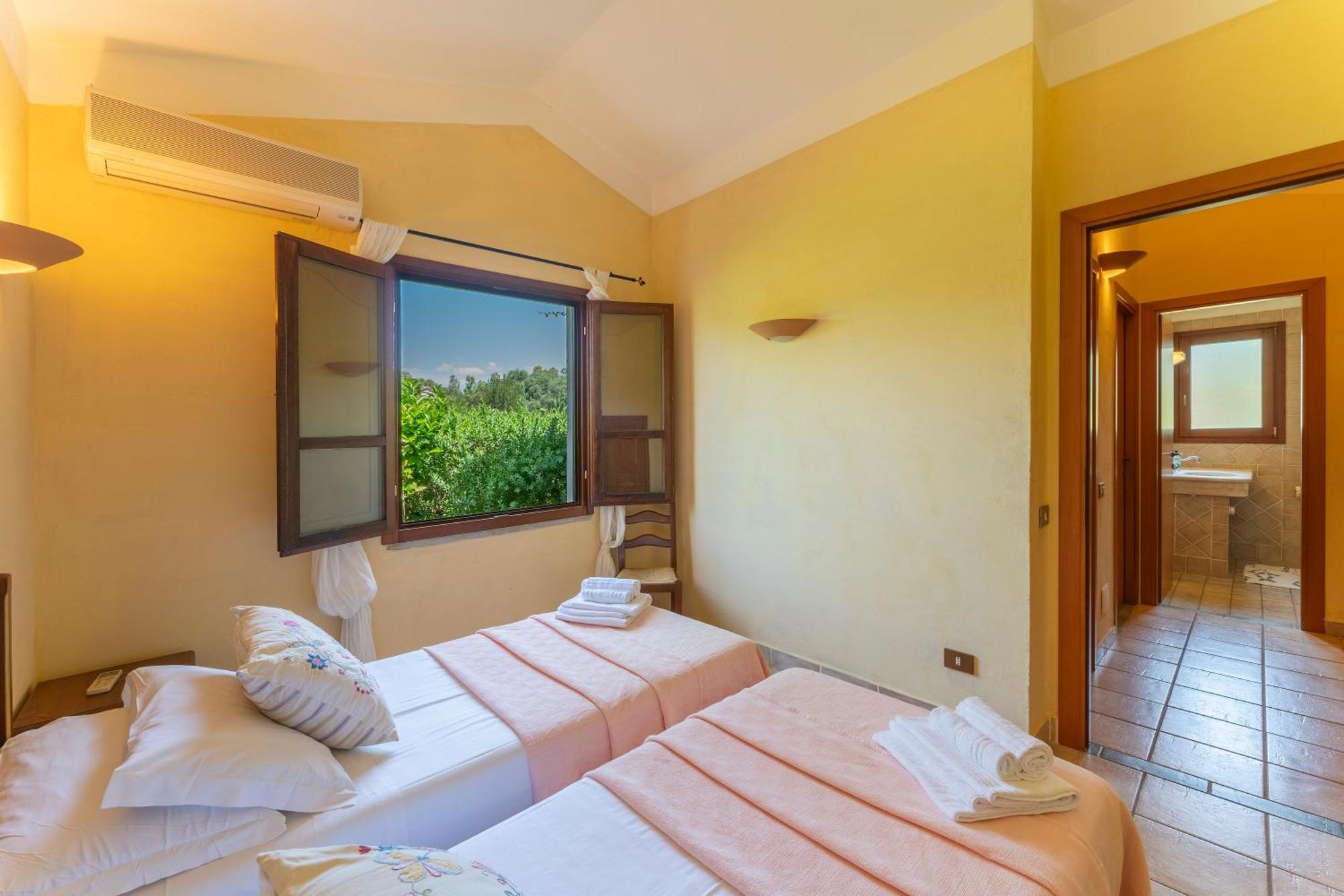 Baia Delle Palme Beach Santa Margherita di Pula Ngoại thất bức ảnh