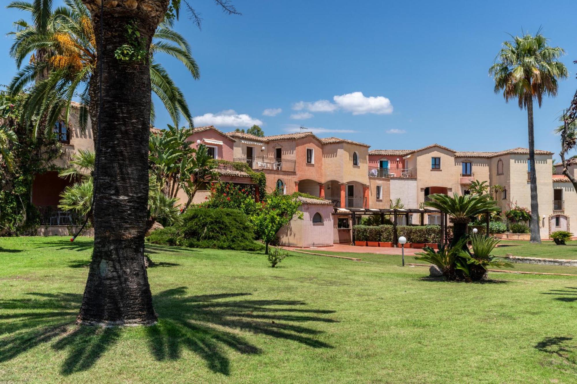Baia Delle Palme Beach Santa Margherita di Pula Ngoại thất bức ảnh